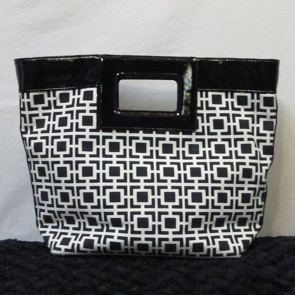 Banana Republic Handbags - Banana Republic*Black/White Handbag